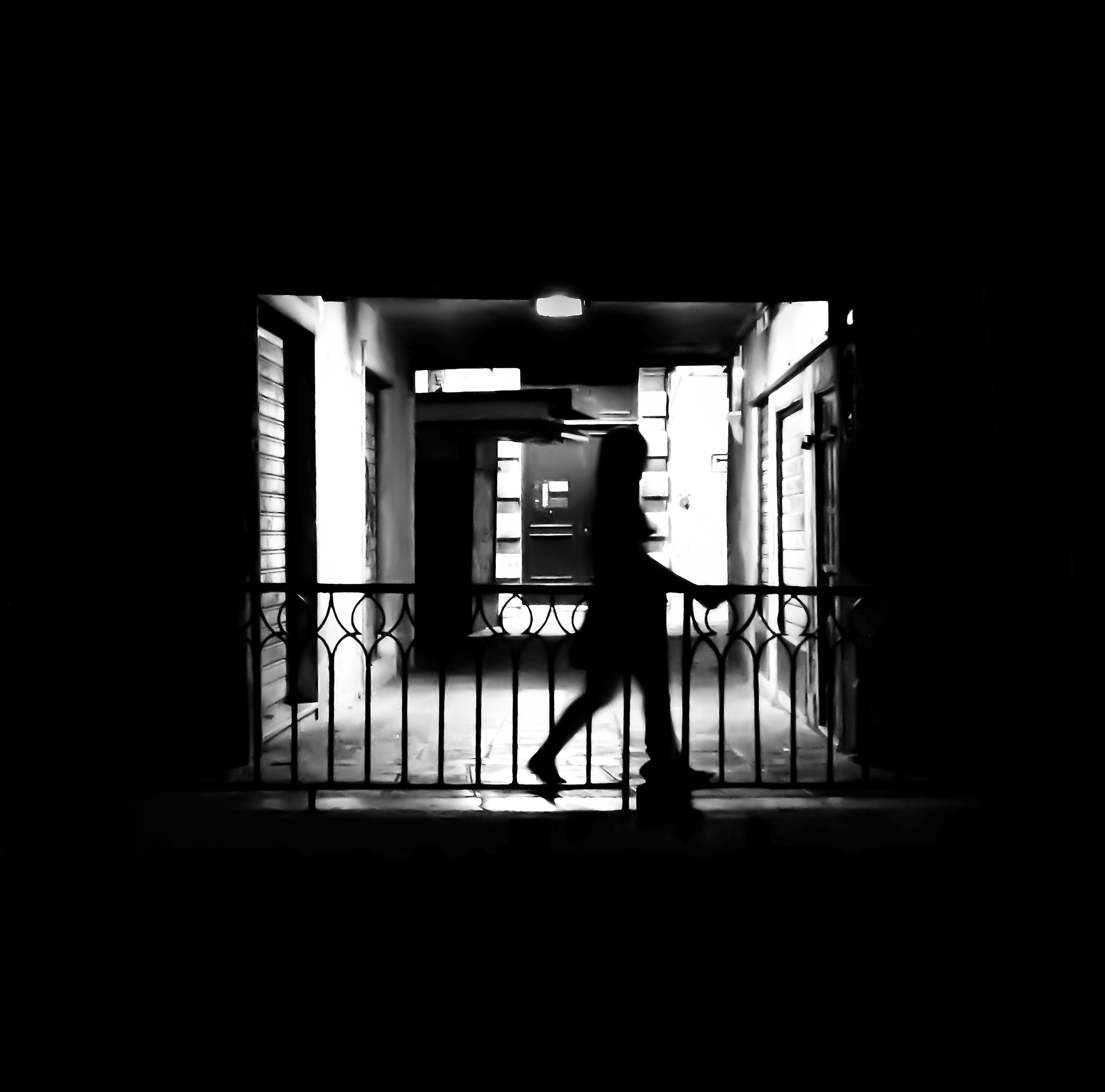 Presence in the Venetian night.