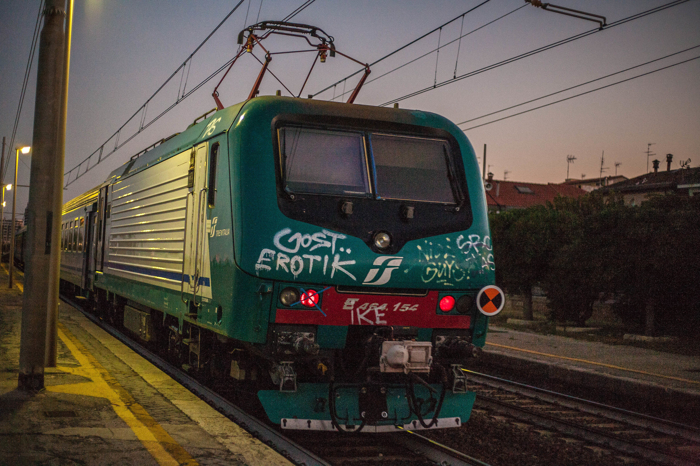 noisy train in each direction