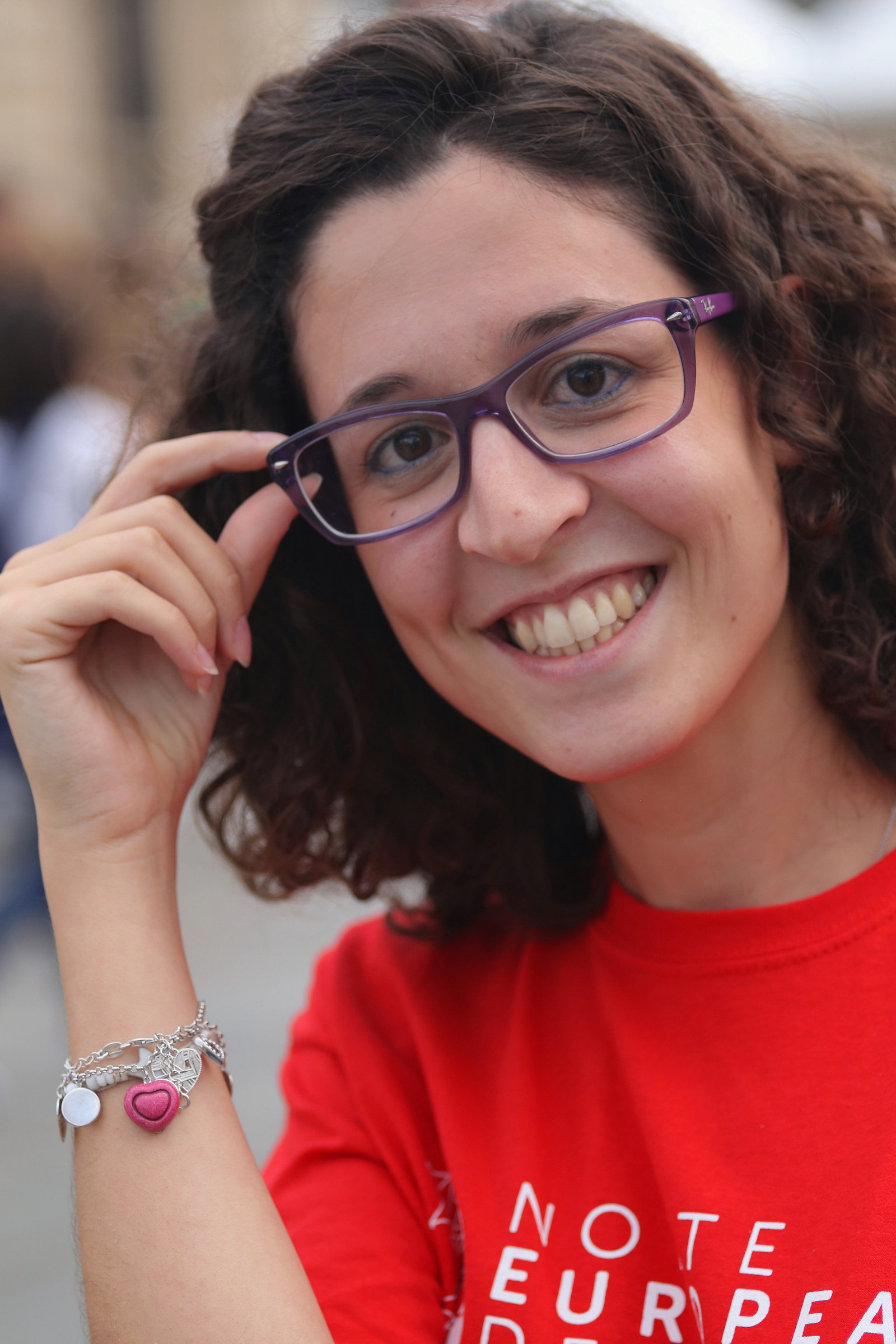 smile of a model-by-case