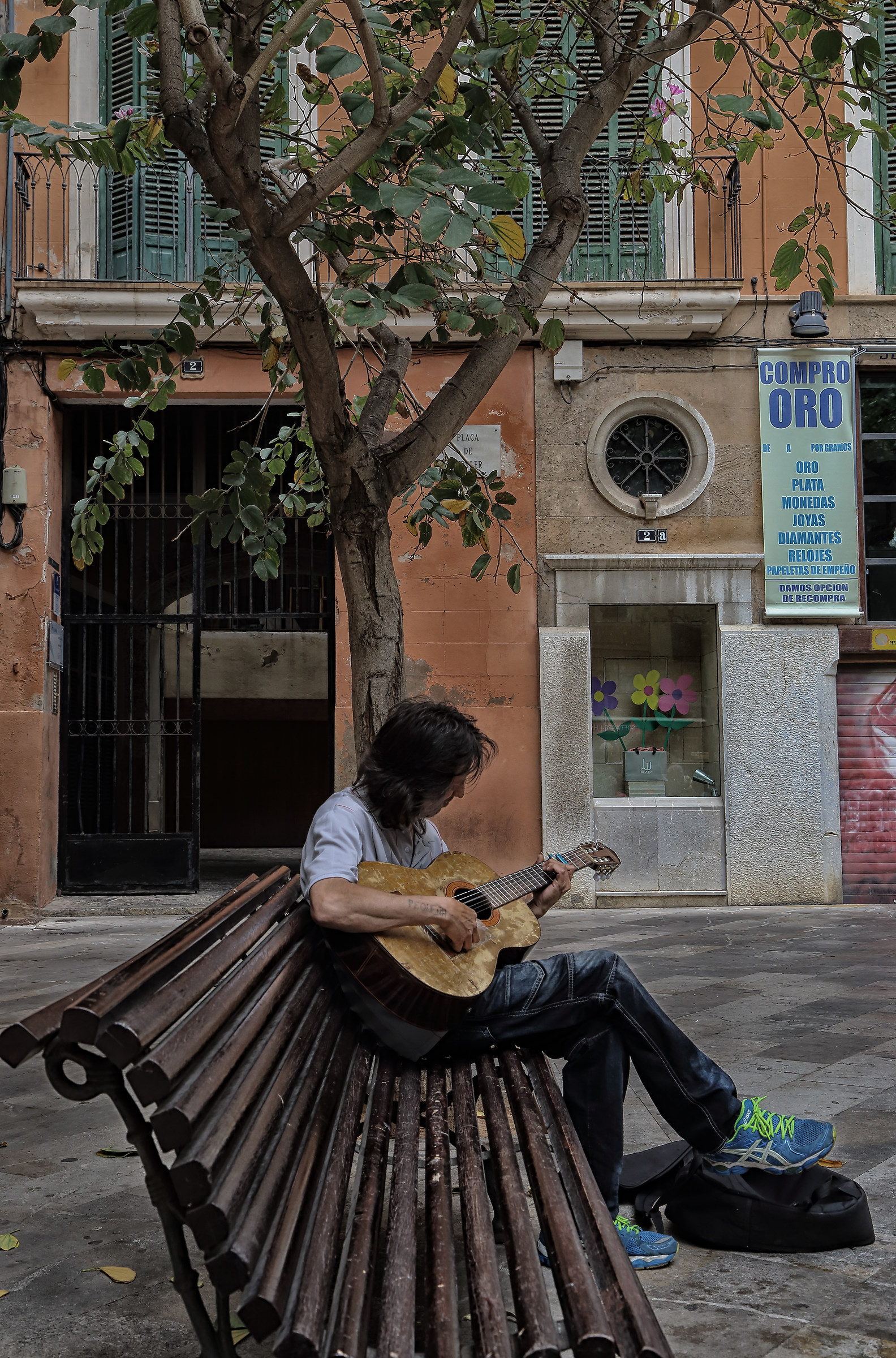 Strimpellando per strada