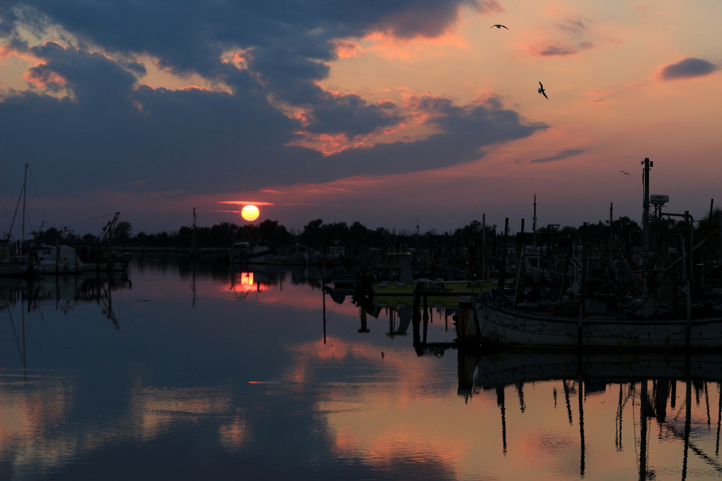 Tramonto al porto di Gorino