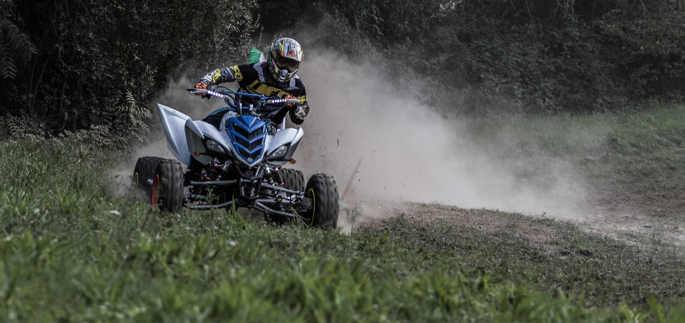 una vita di traverso