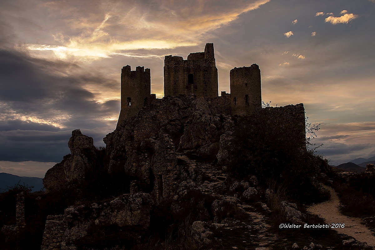 night falls on the Rock