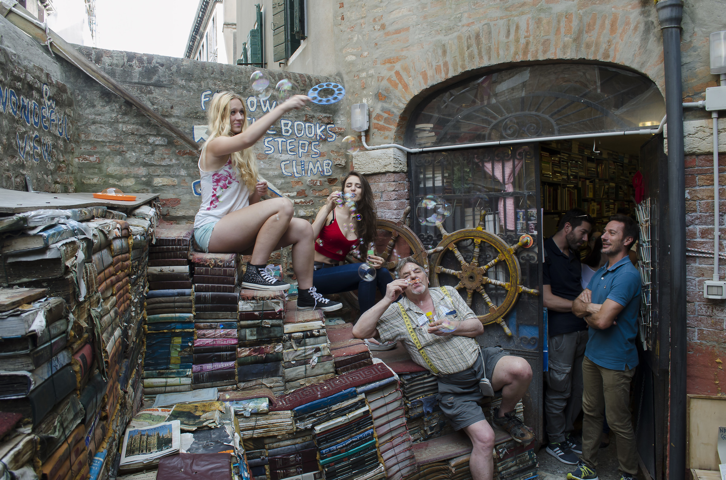 Libreria Acqua Alta Serie Venezia