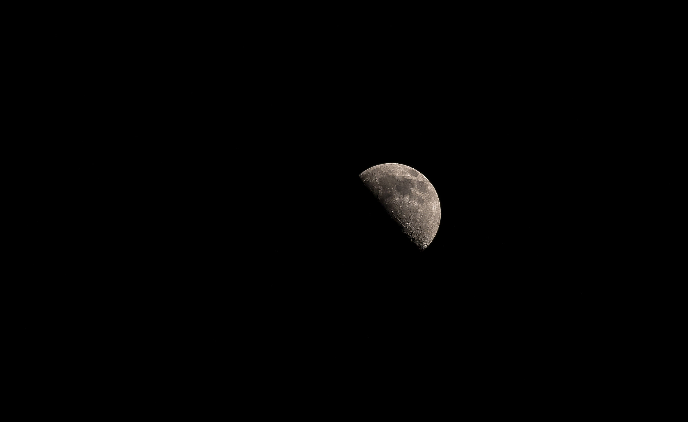 First moonshoot attempt @ 200mm