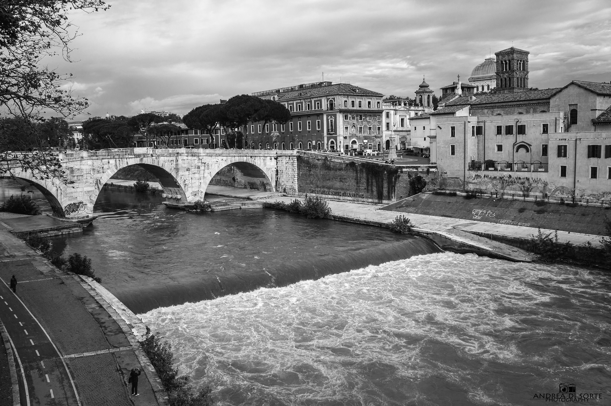 L'isola tiberina (roma)