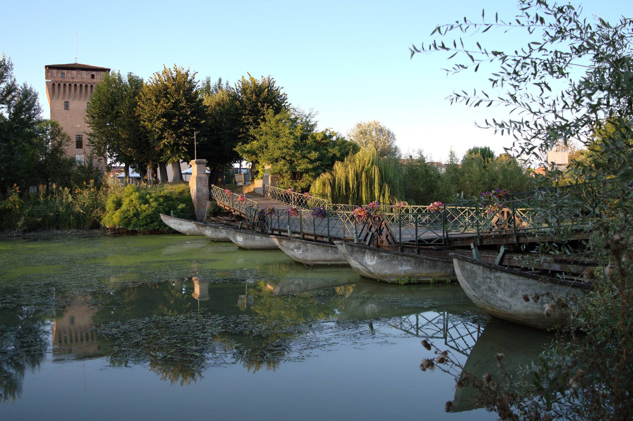 Ponte di barche Commessaggio