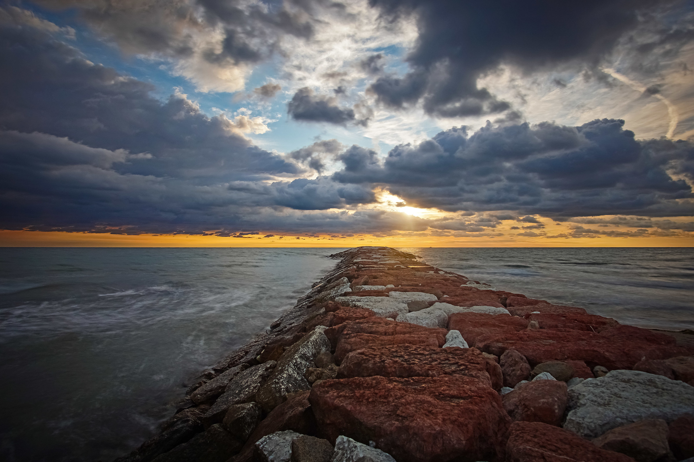 Alba at the mouth of the Adige