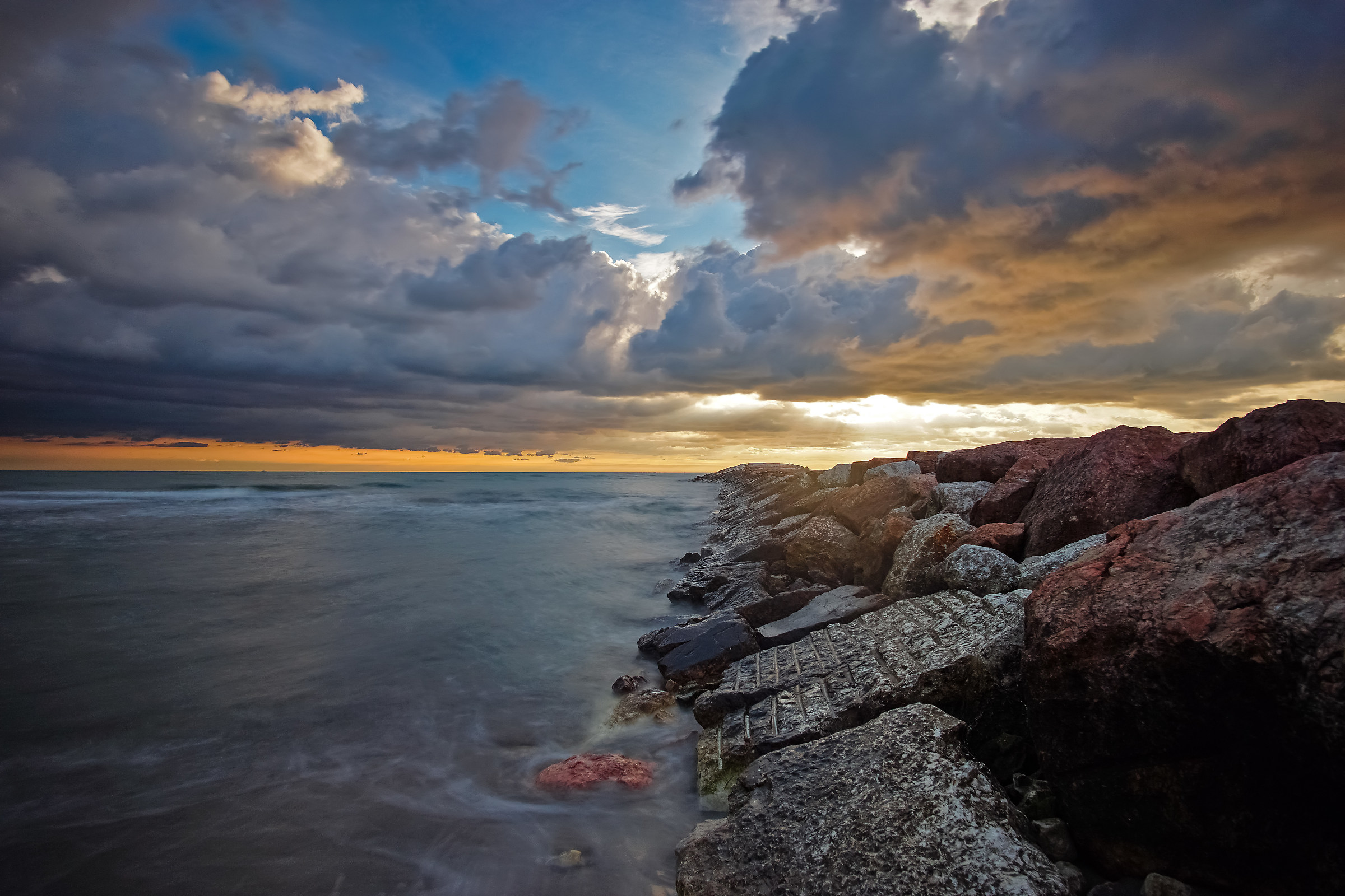 Alba at the mouth of the 'Adige