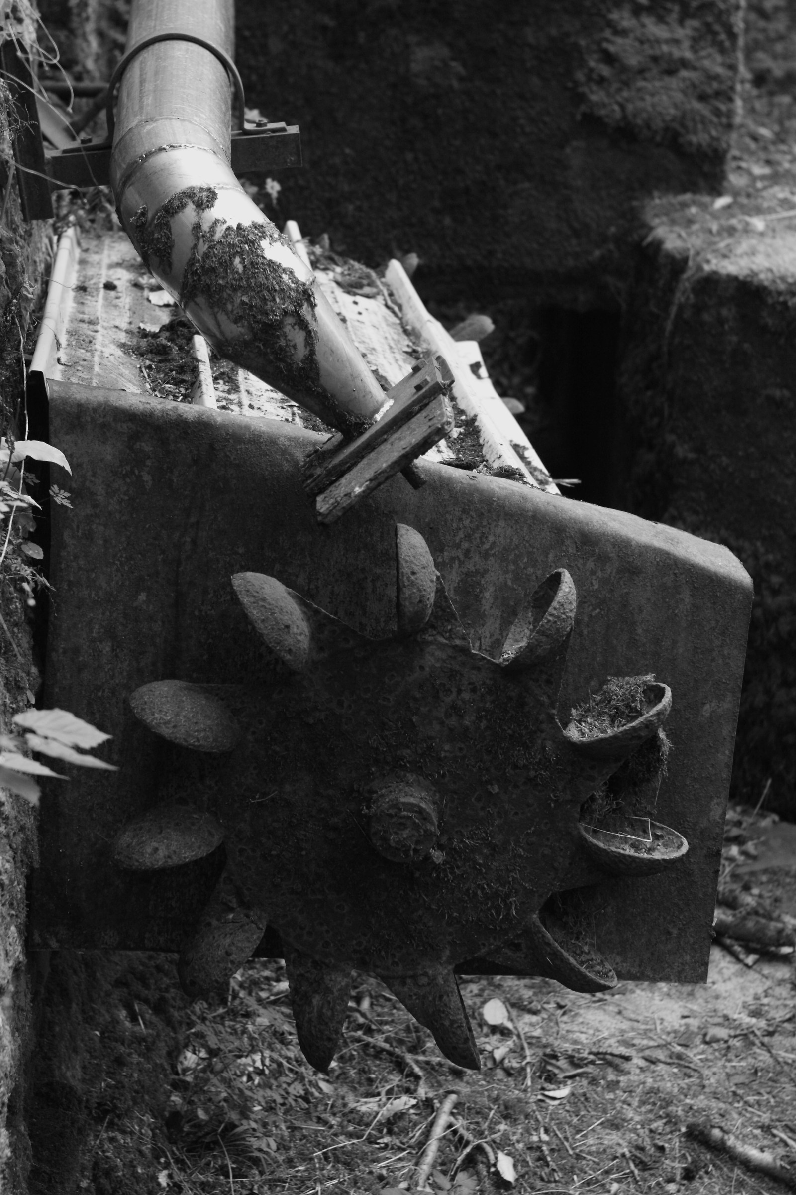 2 supply line of the blades