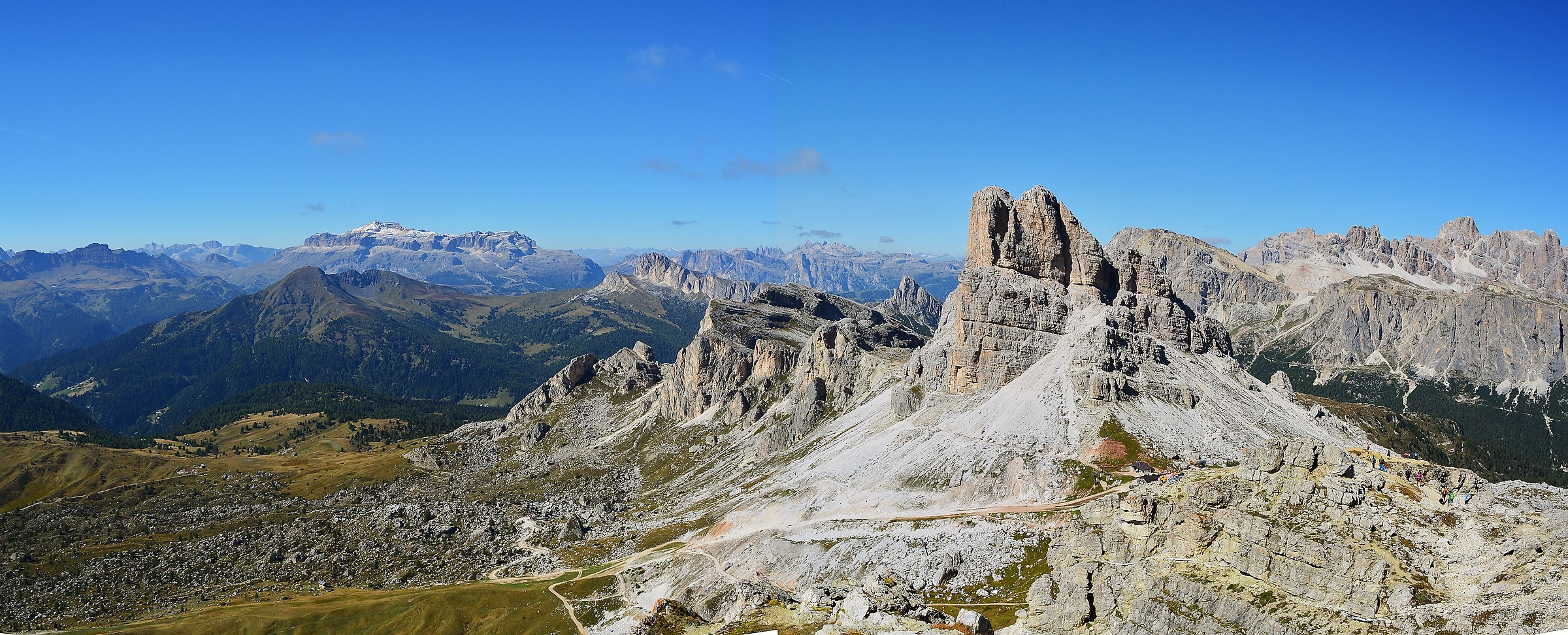 Averau visto dal Nuvolau