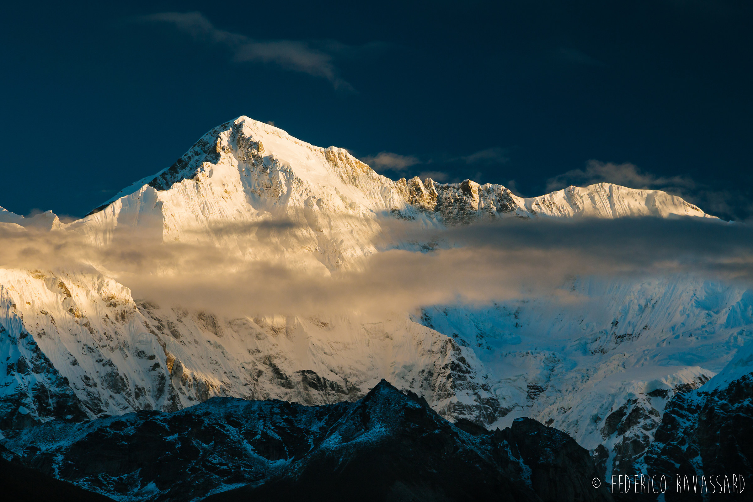Cho Oyu dawn