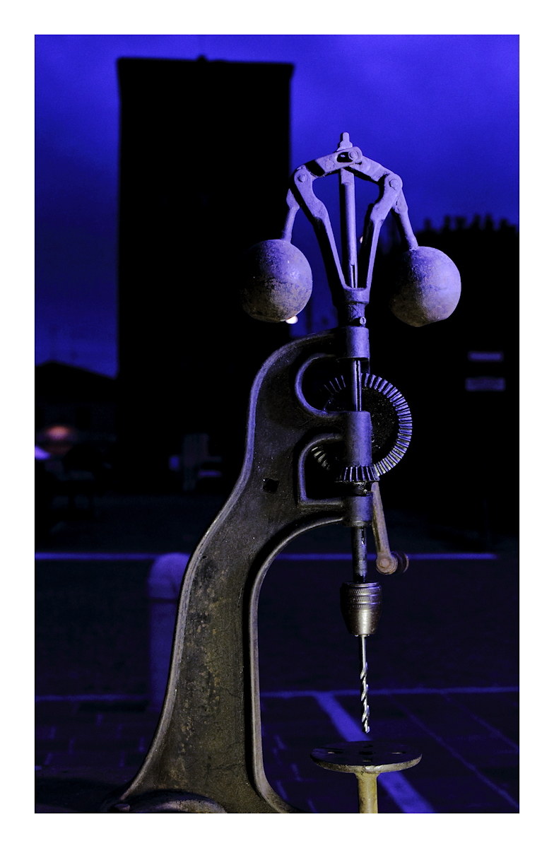 The drill of the Tuscan >>