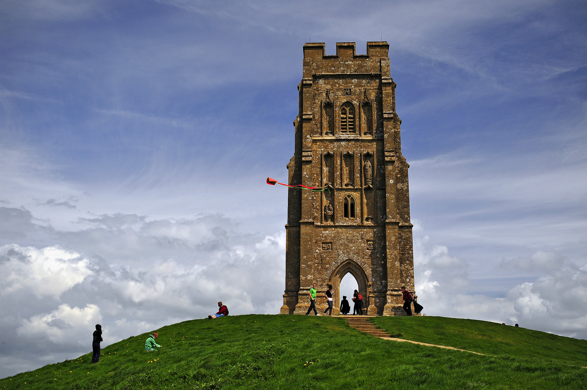 Kite Flying Up on Glastonbury Tor!