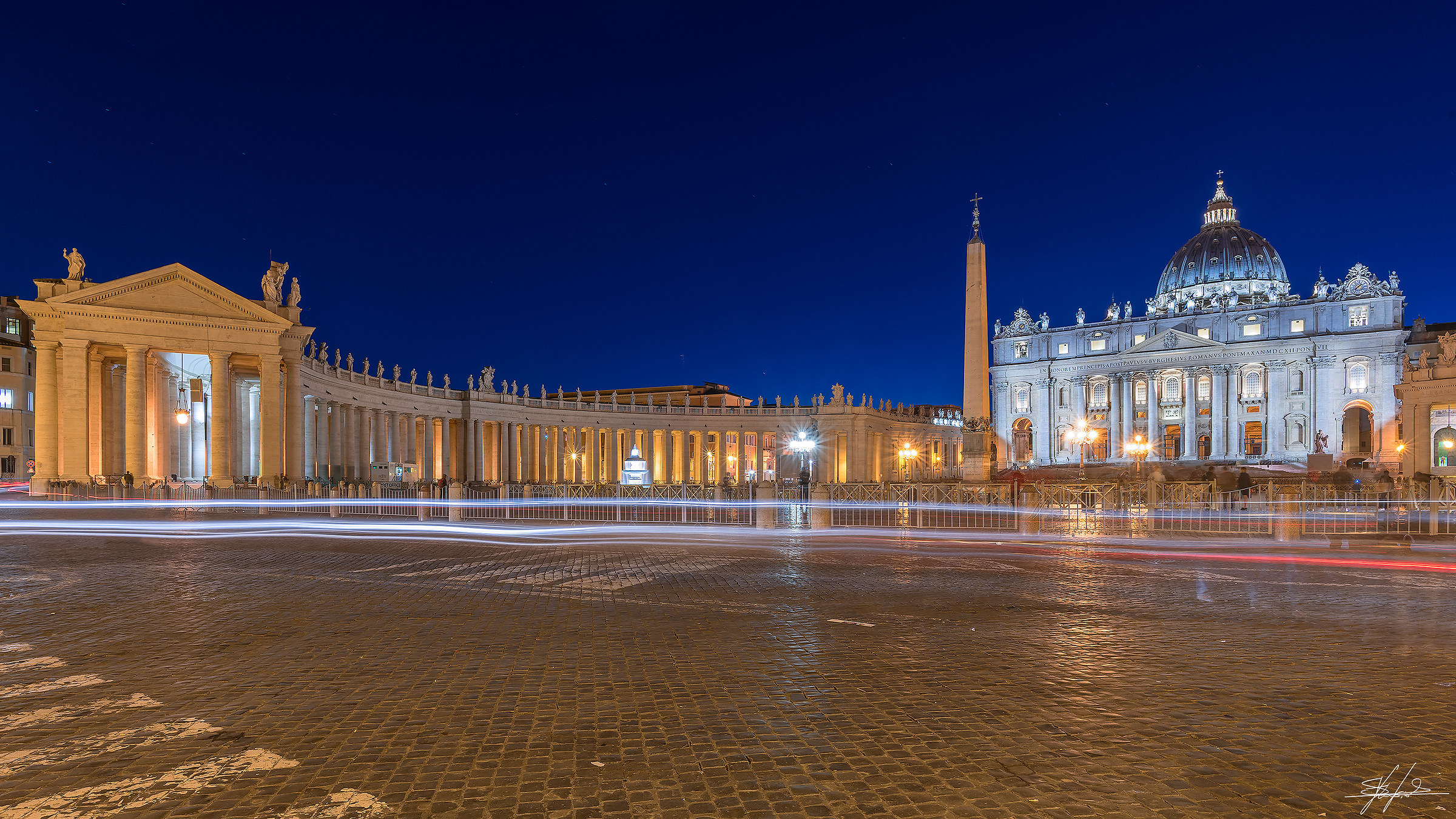 Piazza San Pietro all'ora Blu