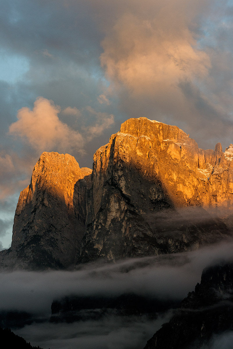 Dawn of the Pale S.Lucano