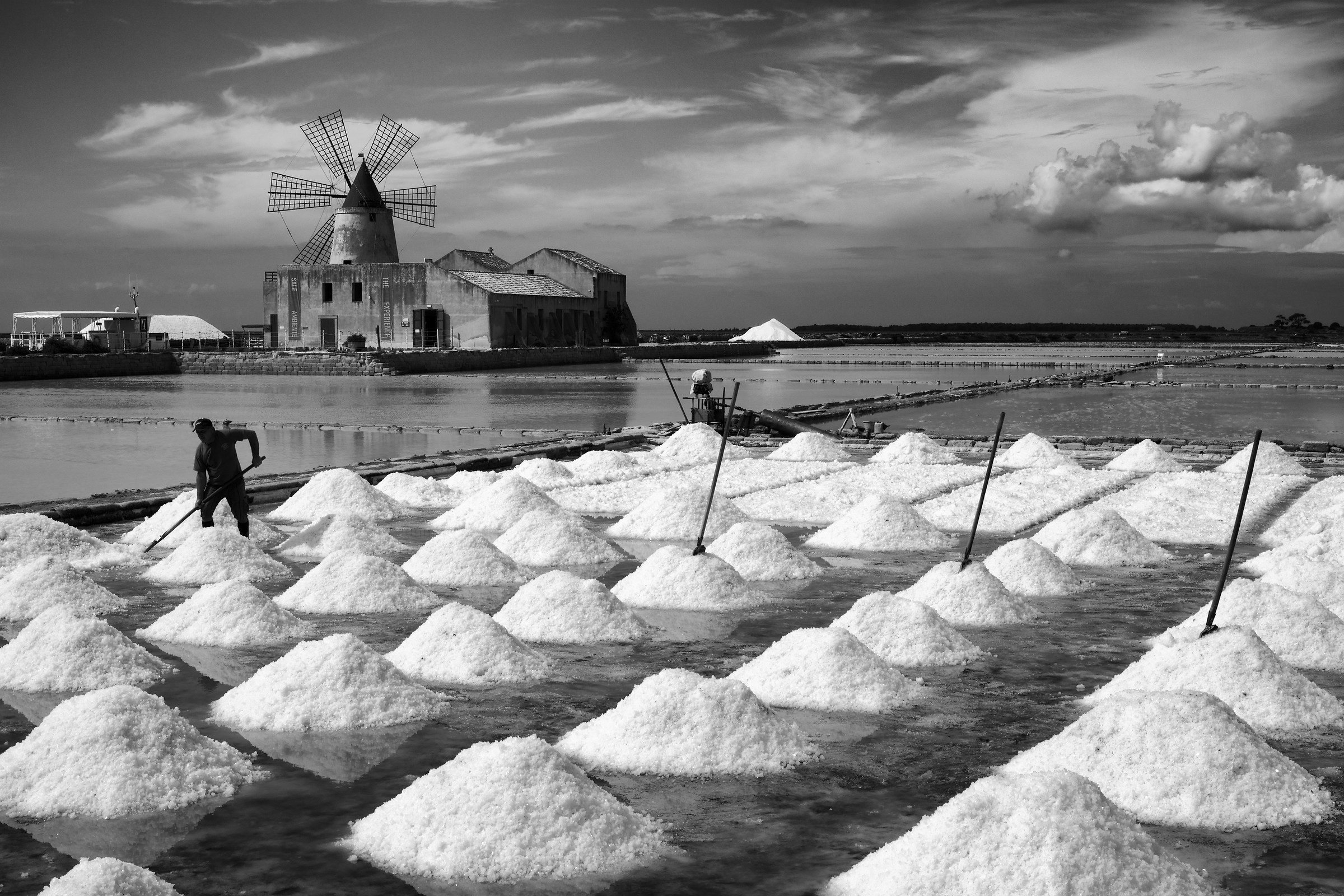 The last salt workers.
