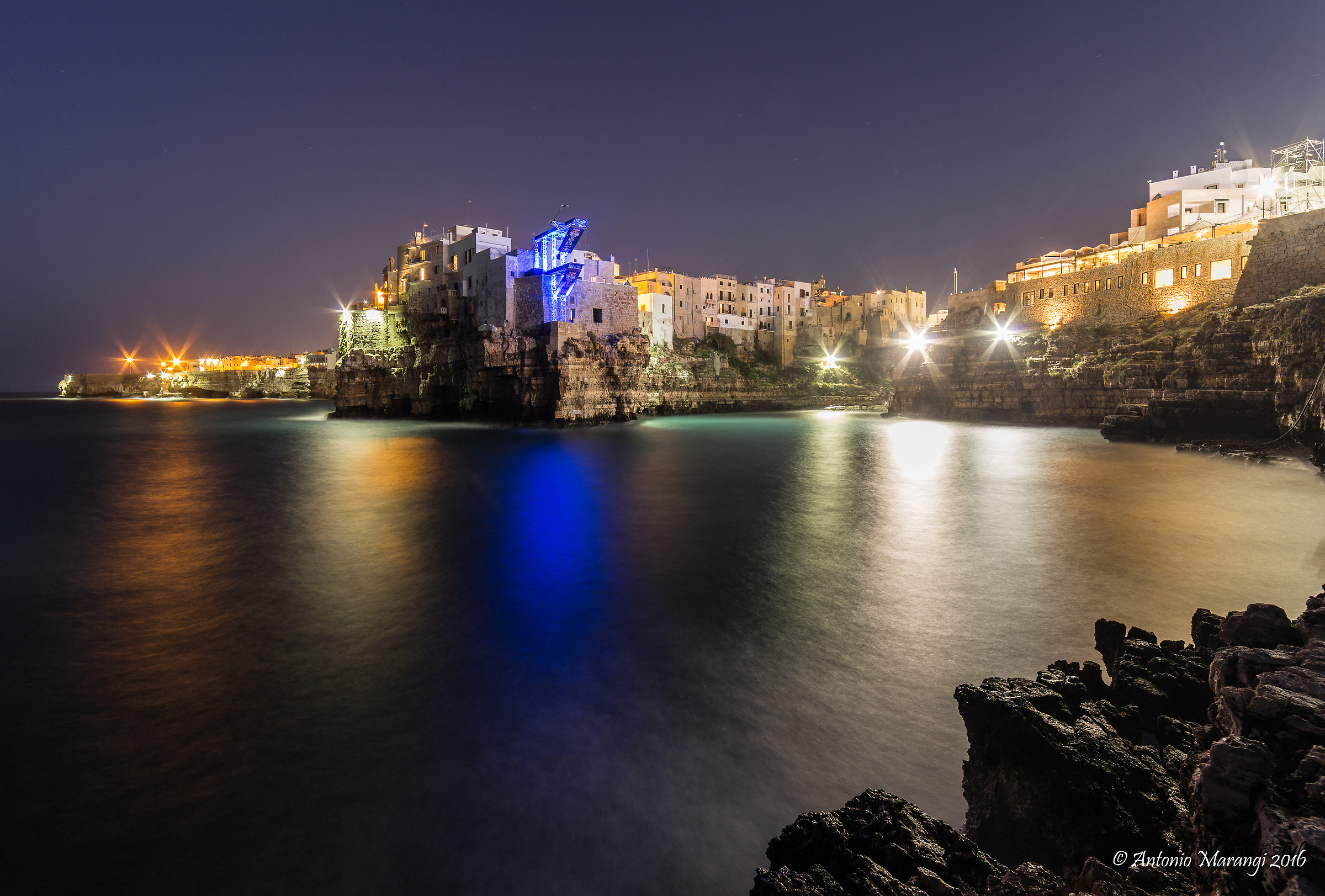 polignano la notte prima dei tuffi