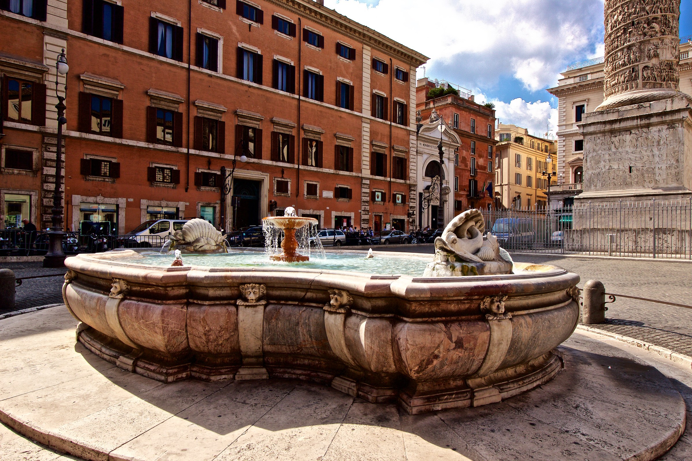 Fontana piazza colonna