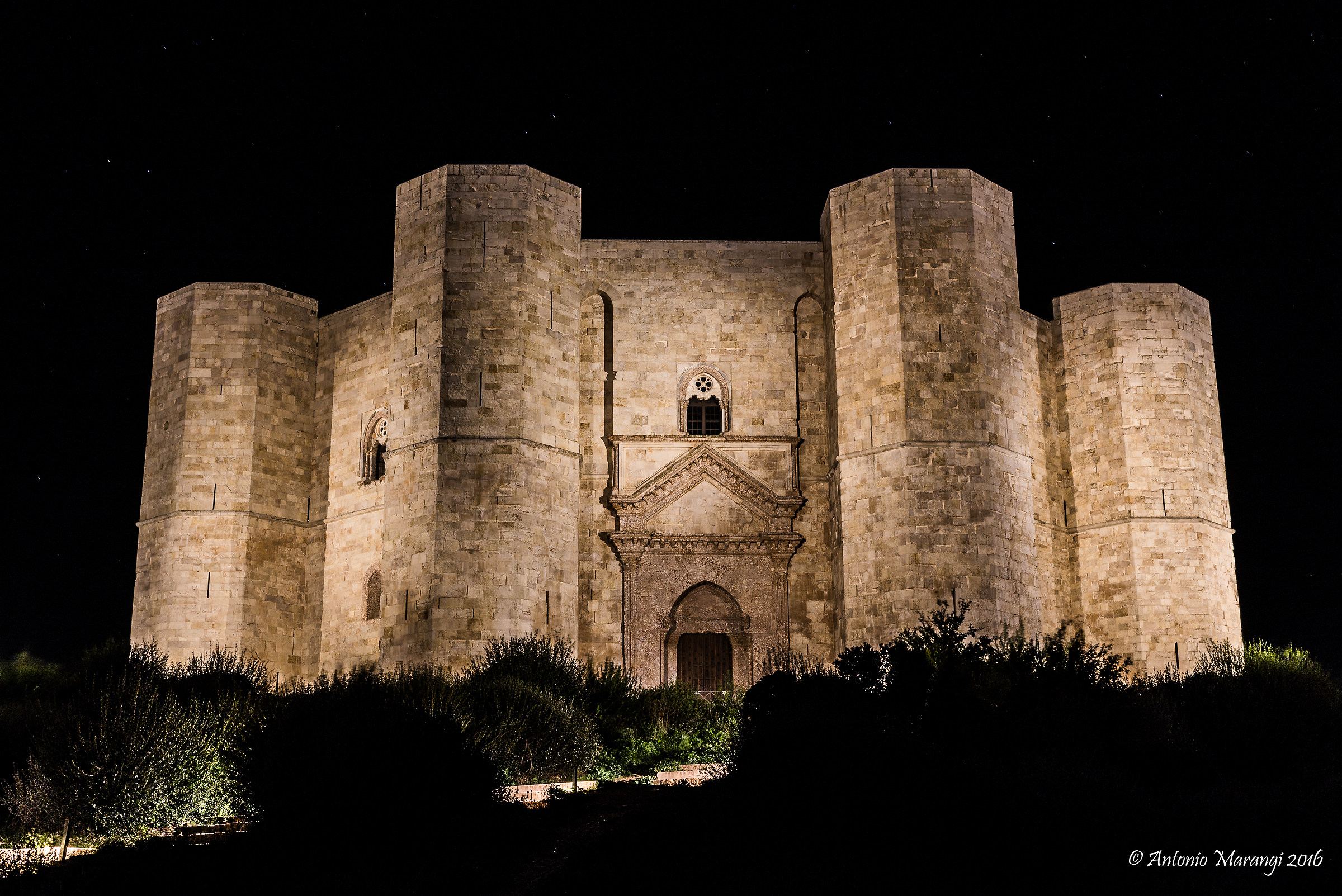 castel del monte sotto le stelle