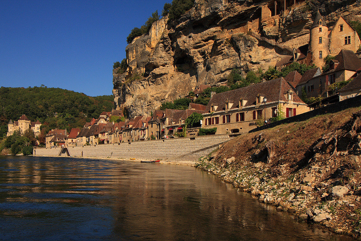 La Roque-Gageac all'alba