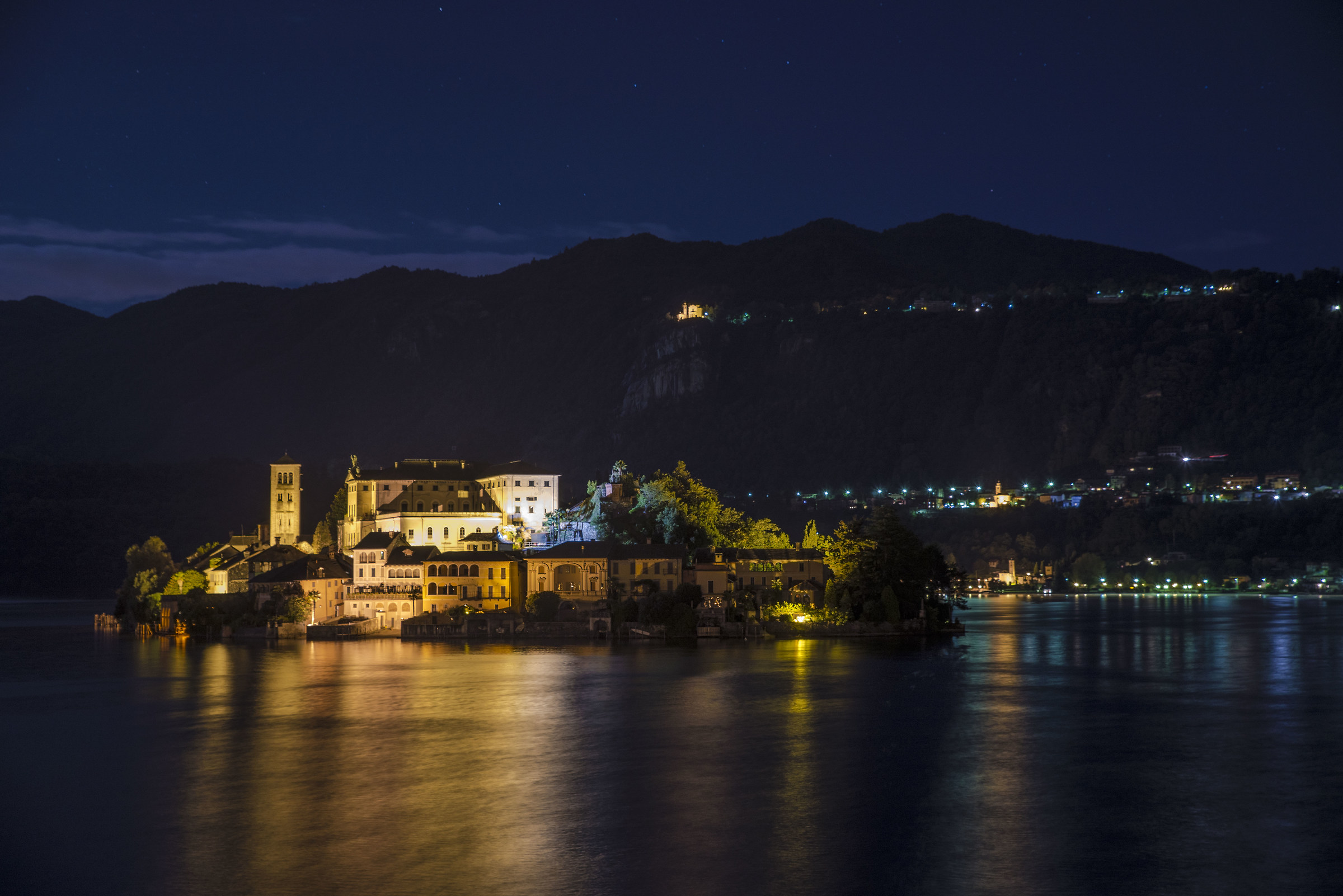 Notte a isola San Giulio.....