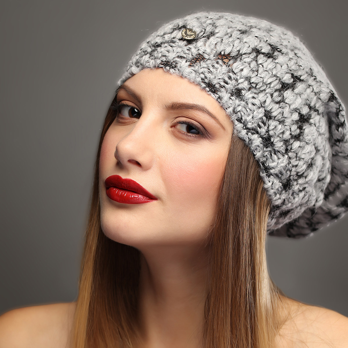 Hat-ArmaniJeans-larisa