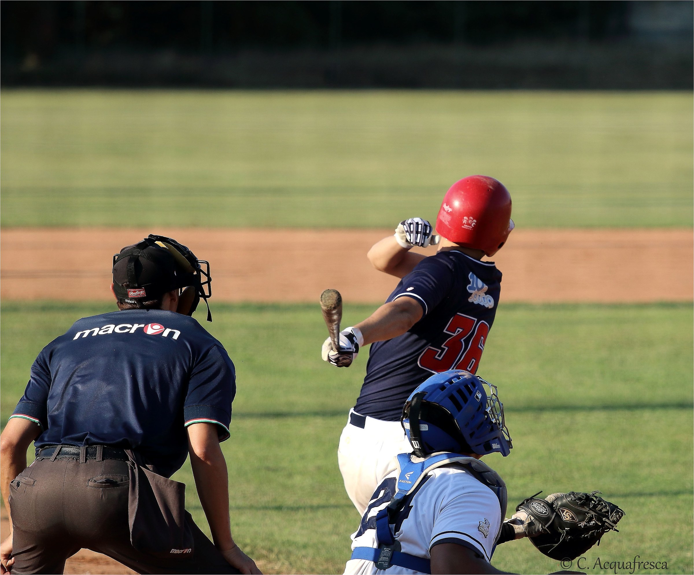 Baseball, right swing