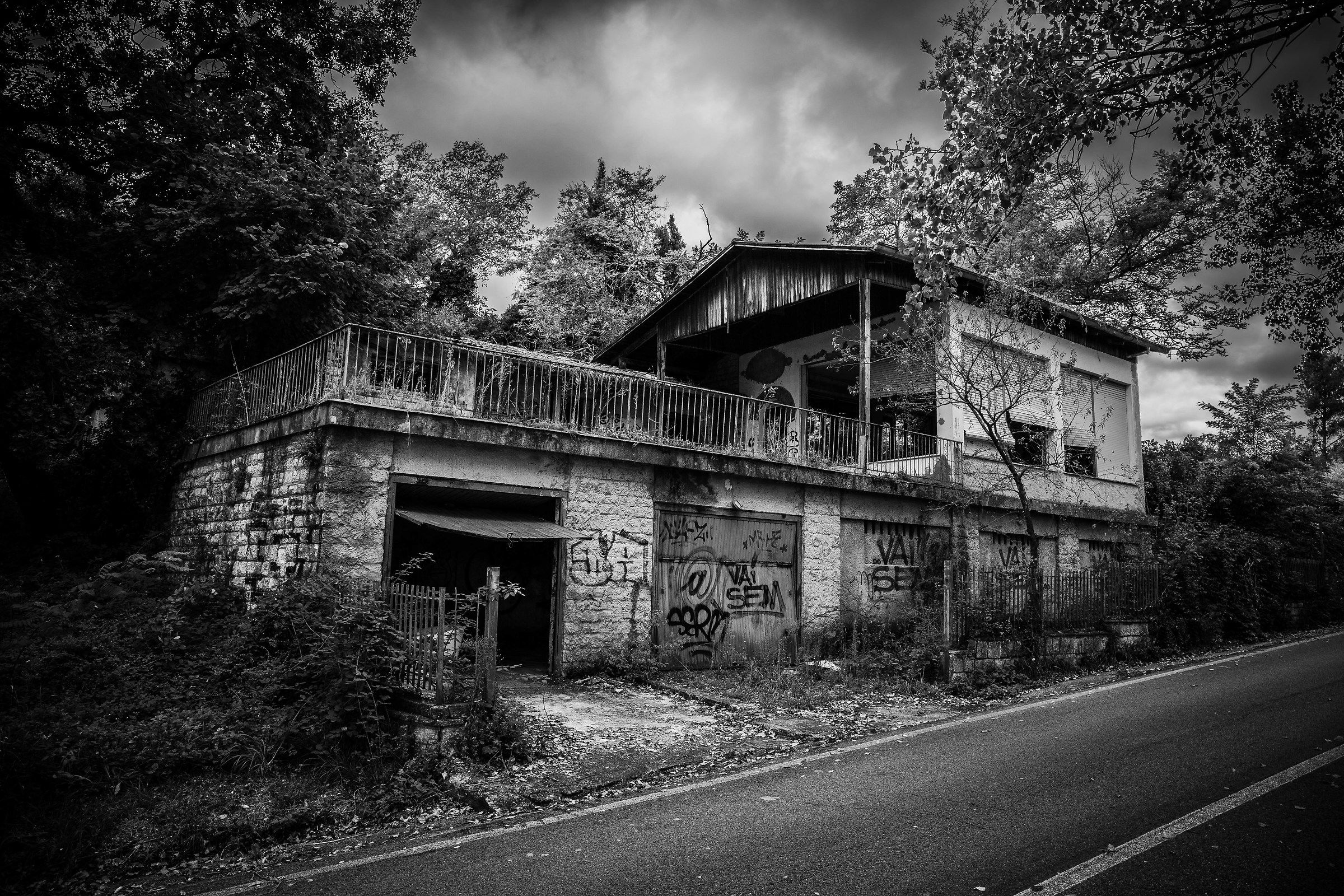 Former restaurant B & W