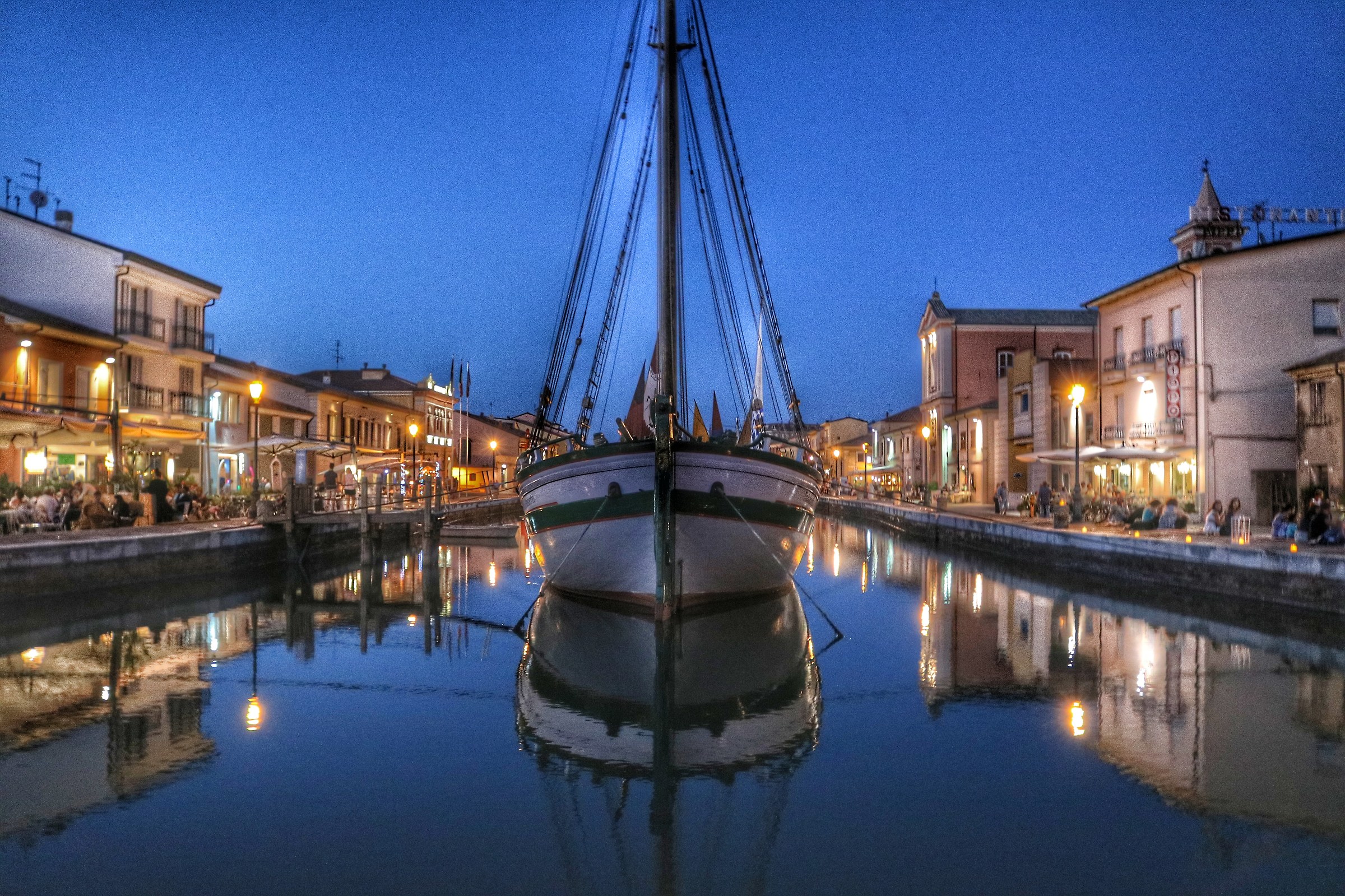 ..a Cesenatico the sun there in the evening ..