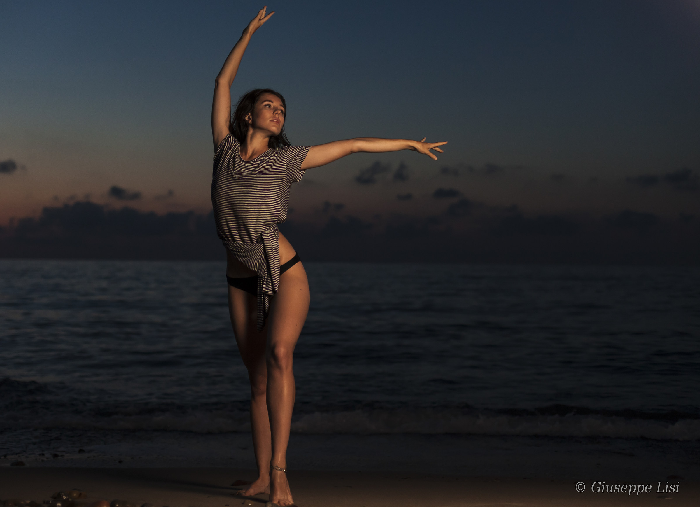 The dancer on the sand