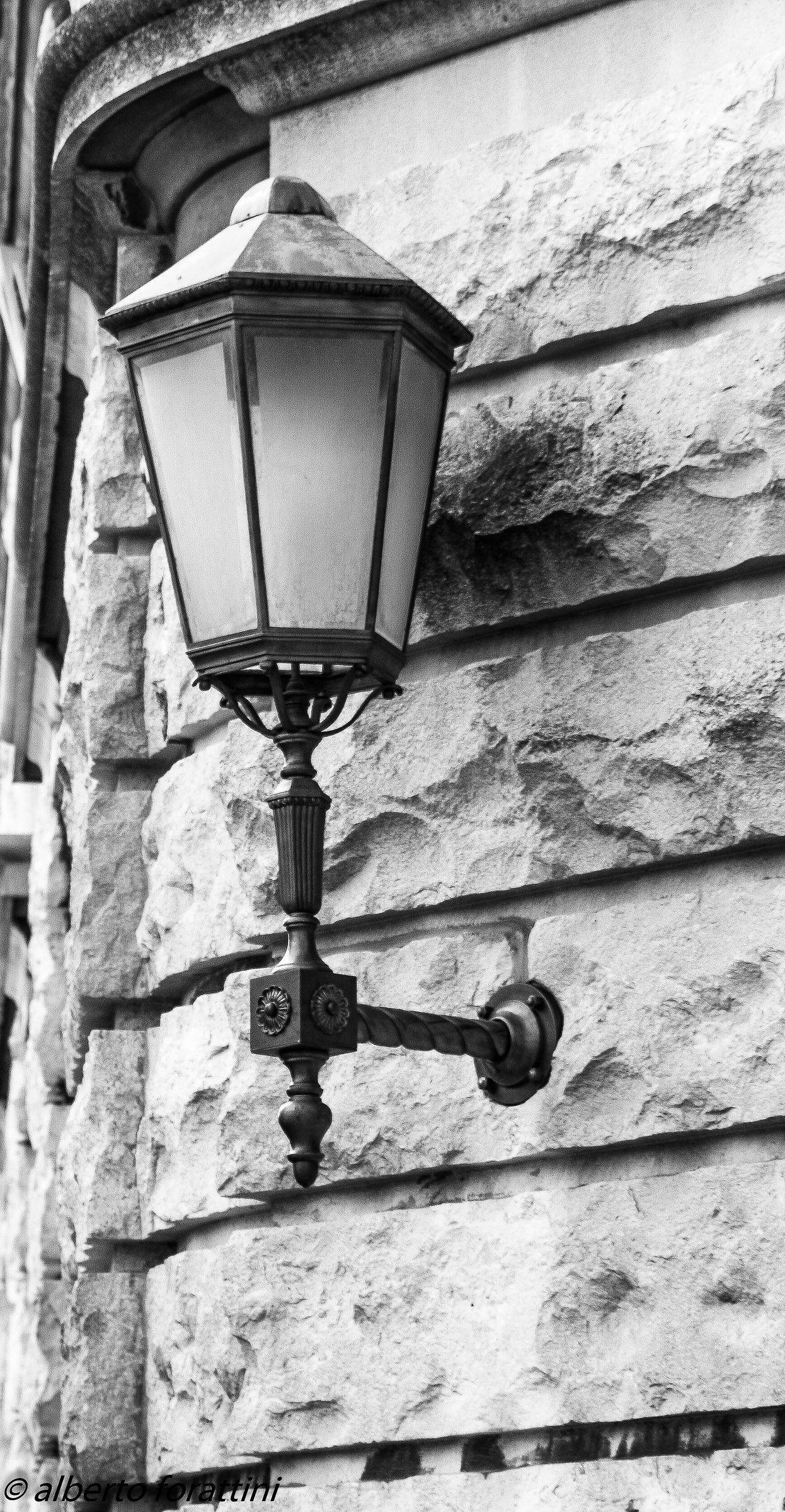 lampione all' angolo