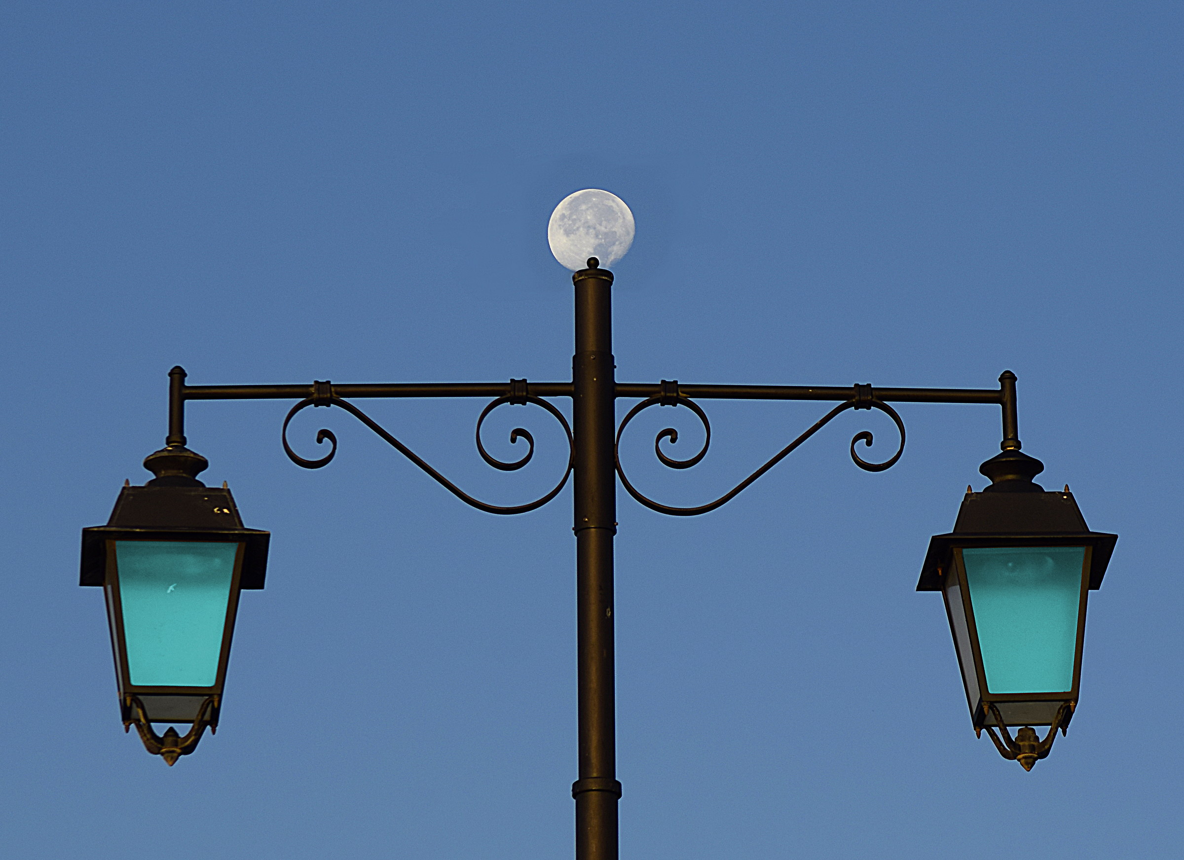 Rocker moon and streetlights