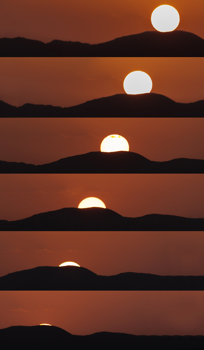 Tramonto nel deserto roccioso