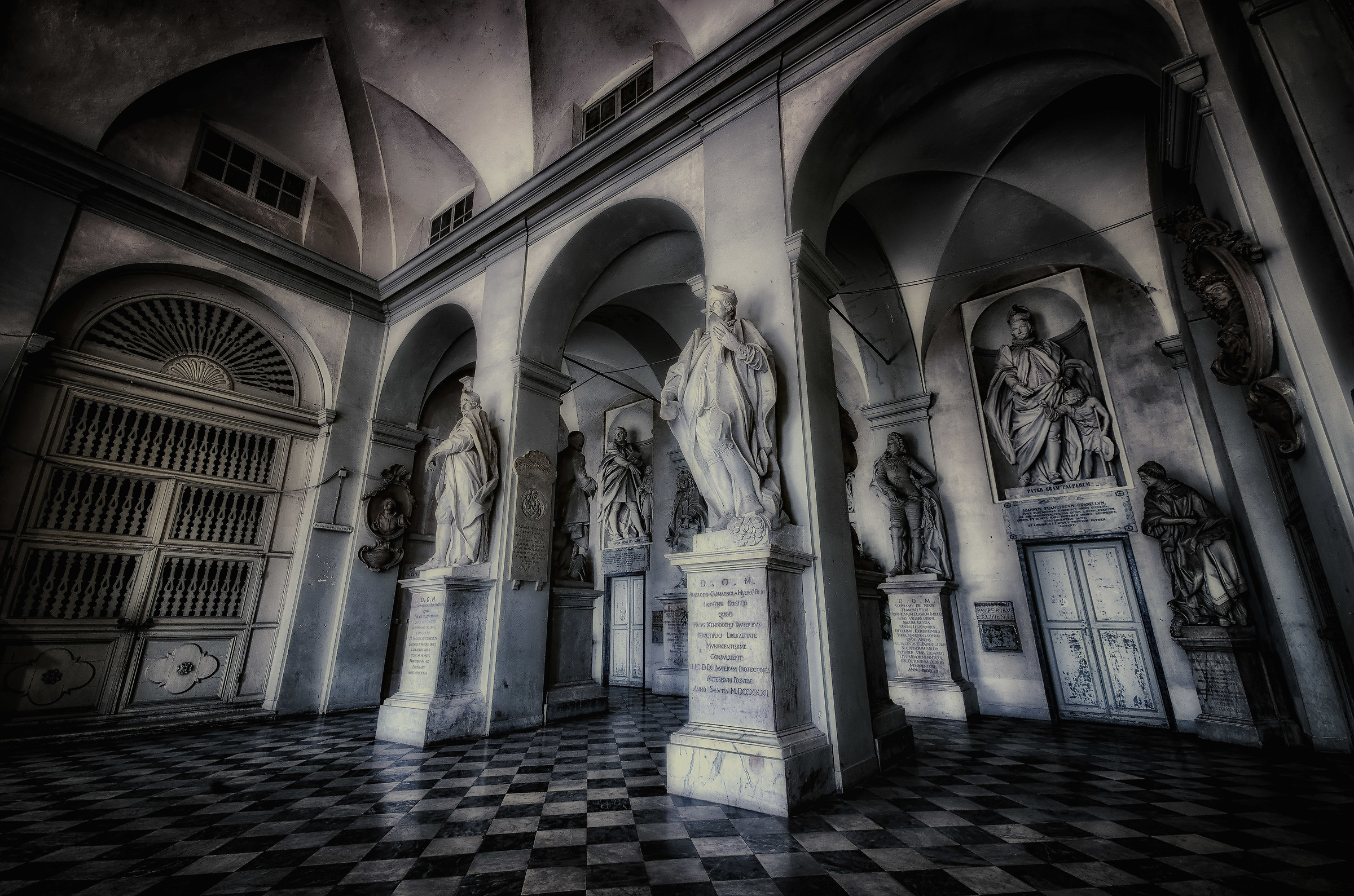 La storia mi osserva...