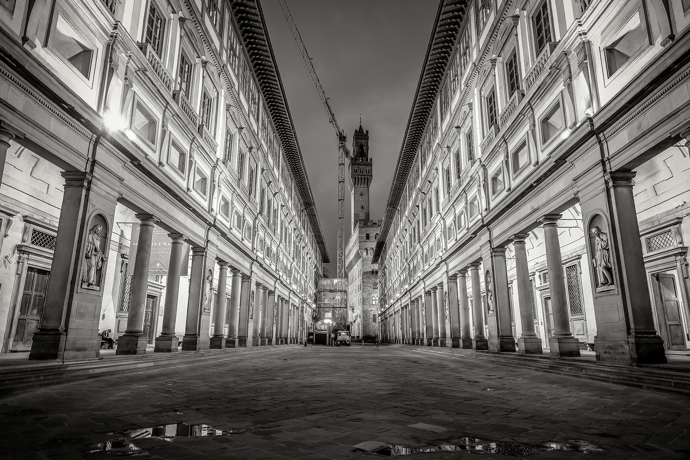 Uffizi all'inizio del giorno