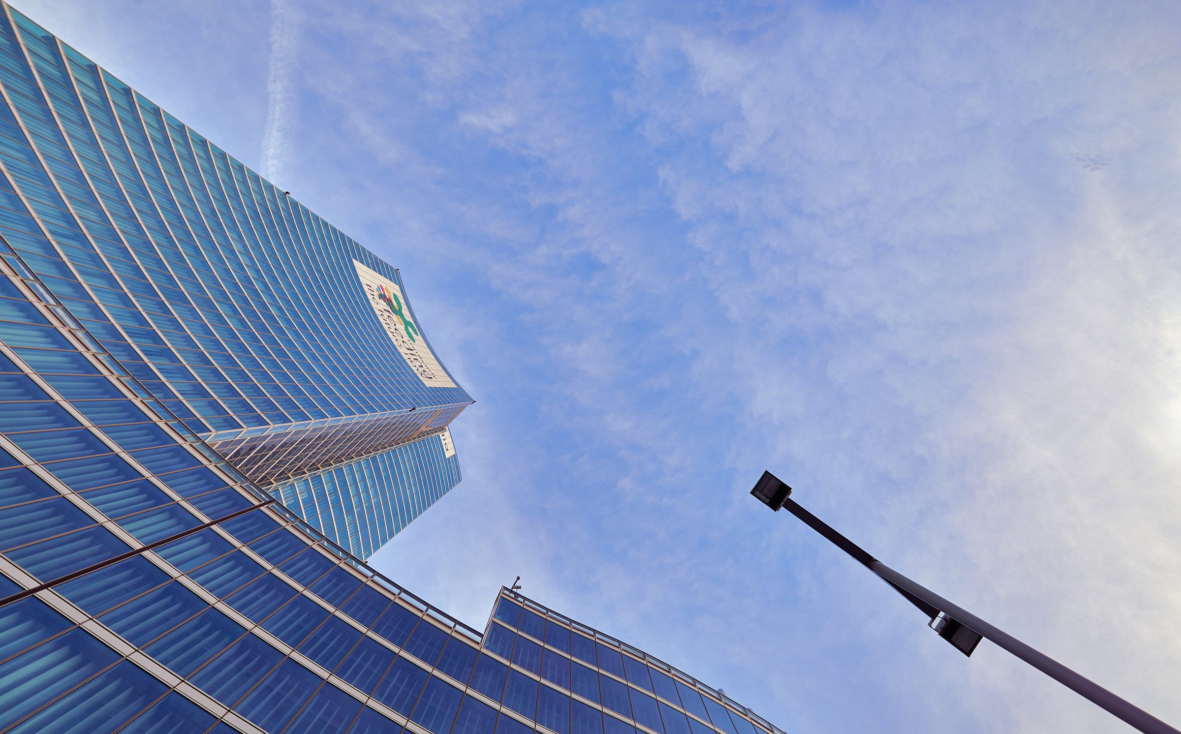 Regione Lombardia all'insù