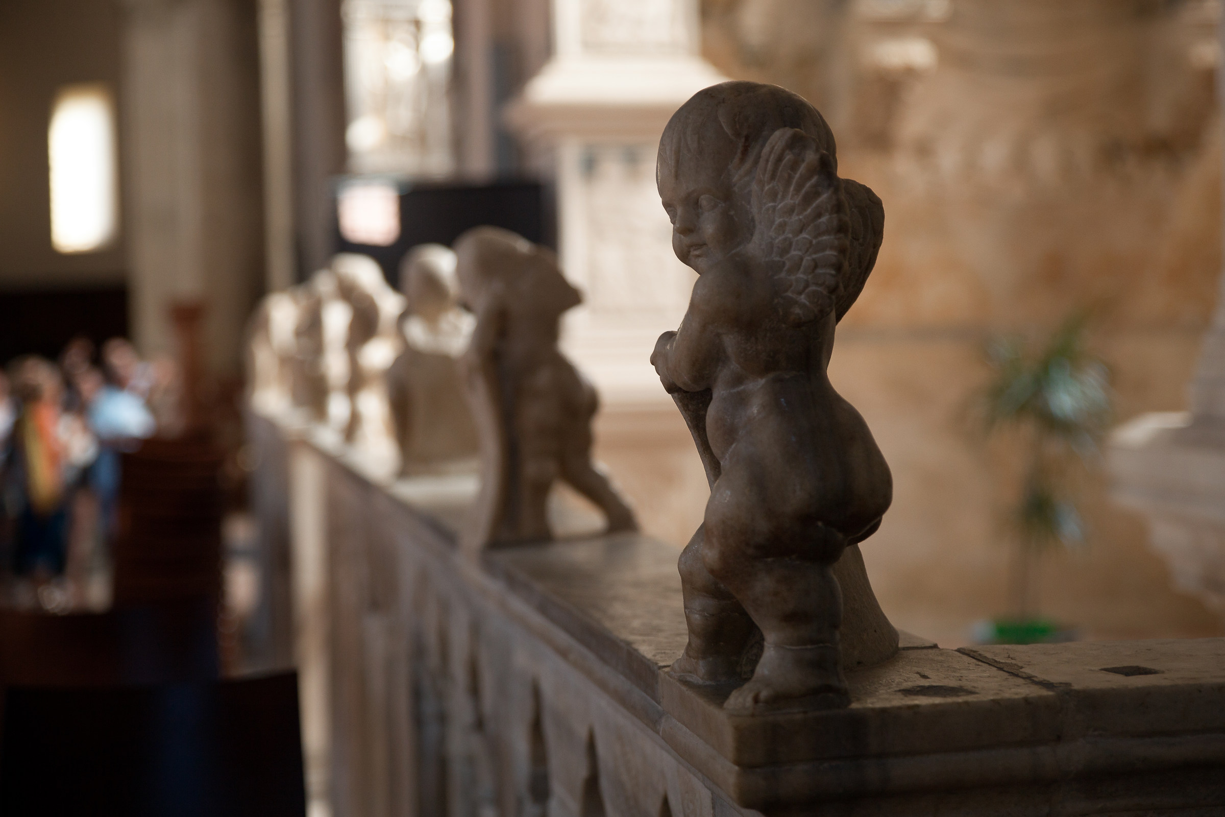 putto al tempio malatestiano di rimini