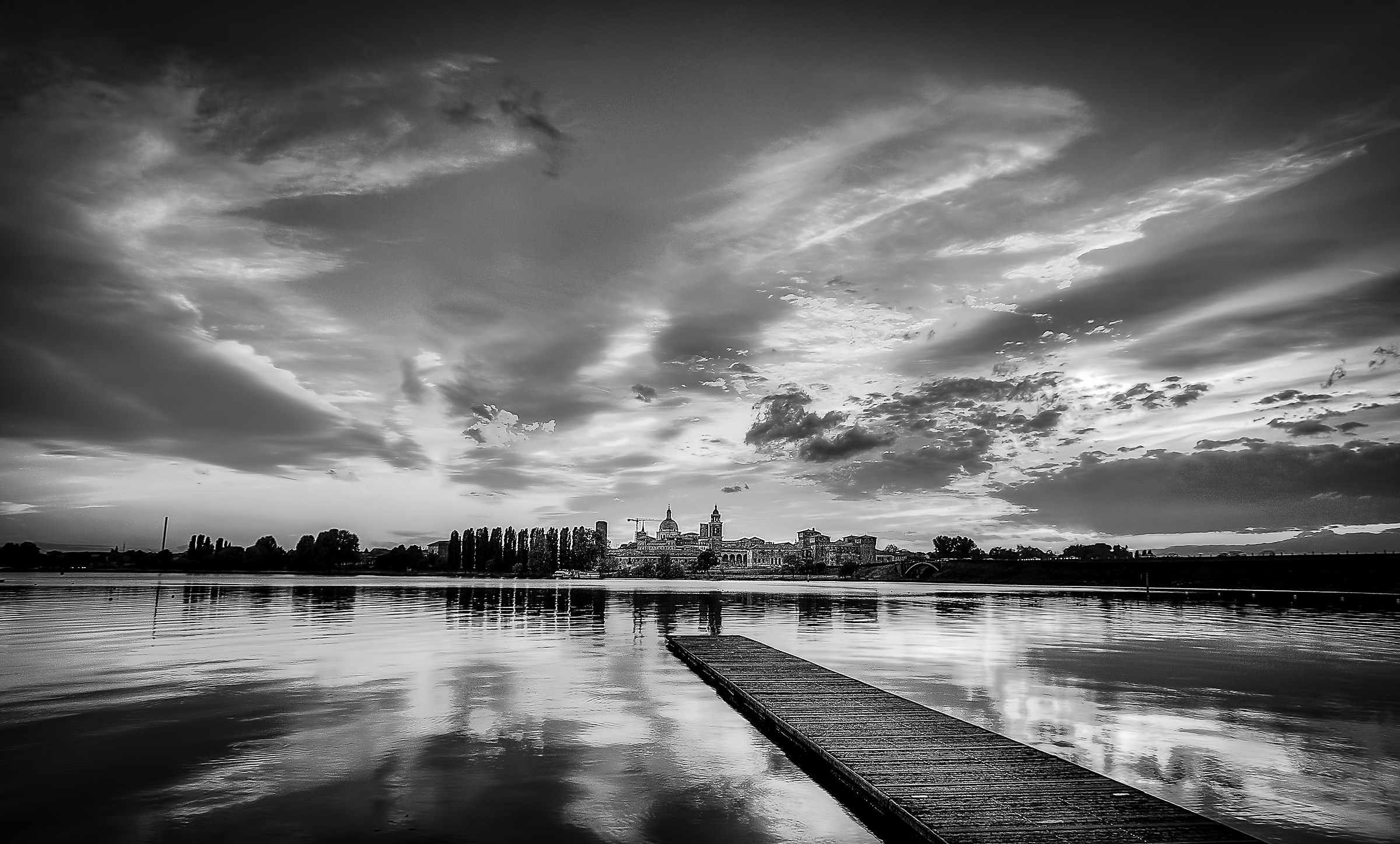 Mantova, Riflessi - Bianco Nero