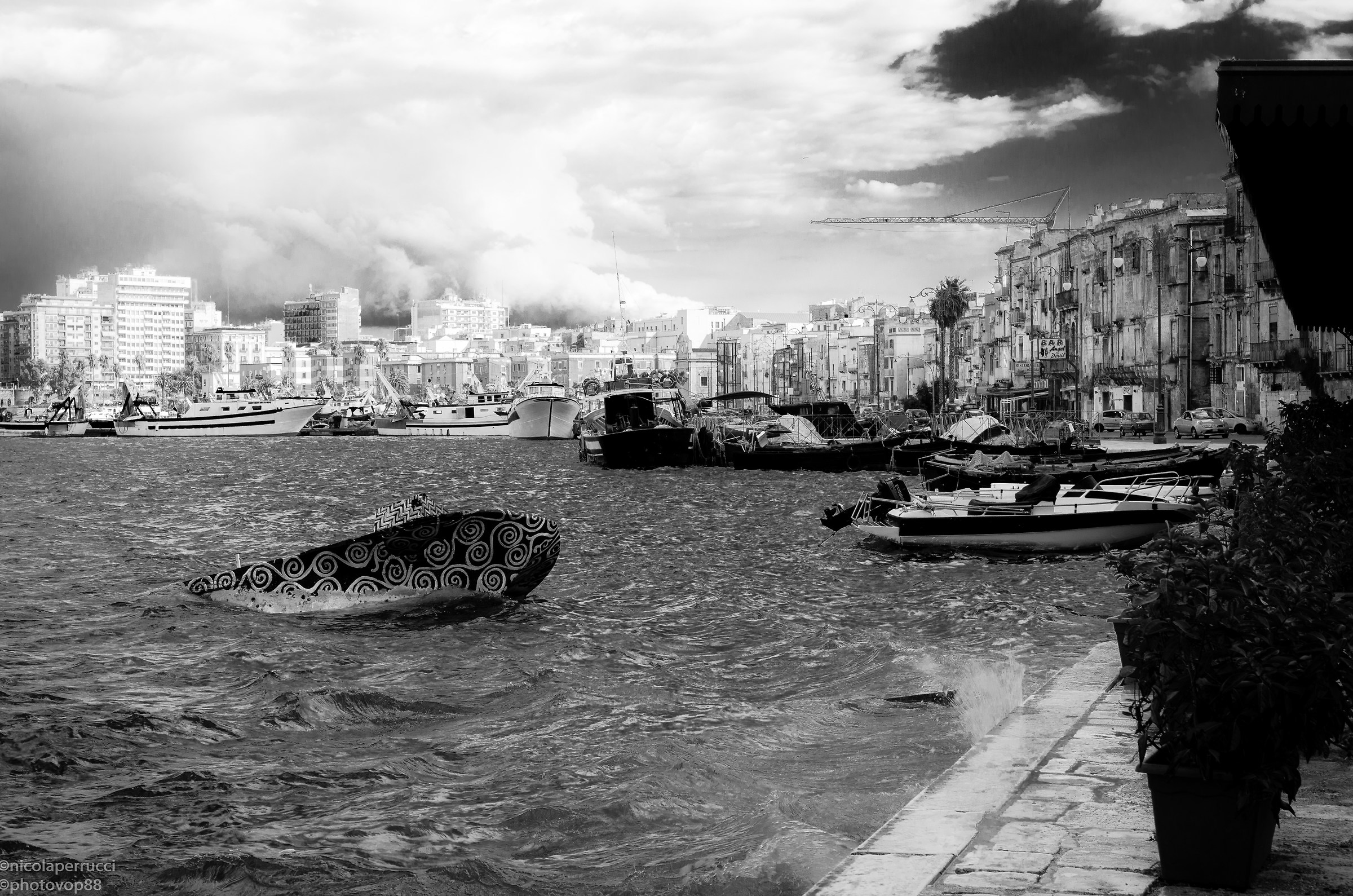 Taranto vista Mar Piccolo