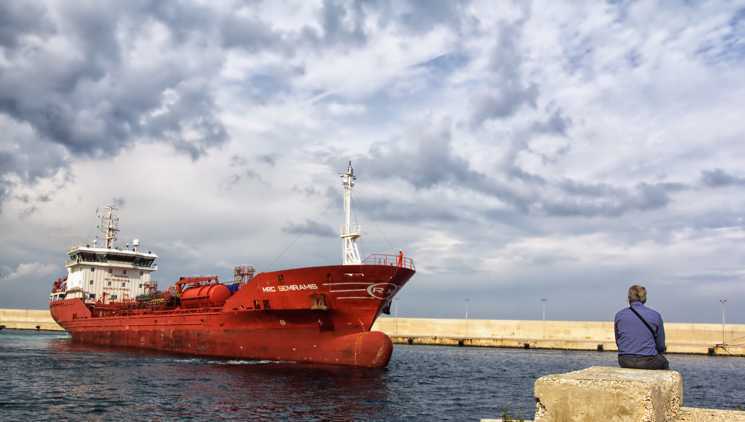 new routes, the same sea ...