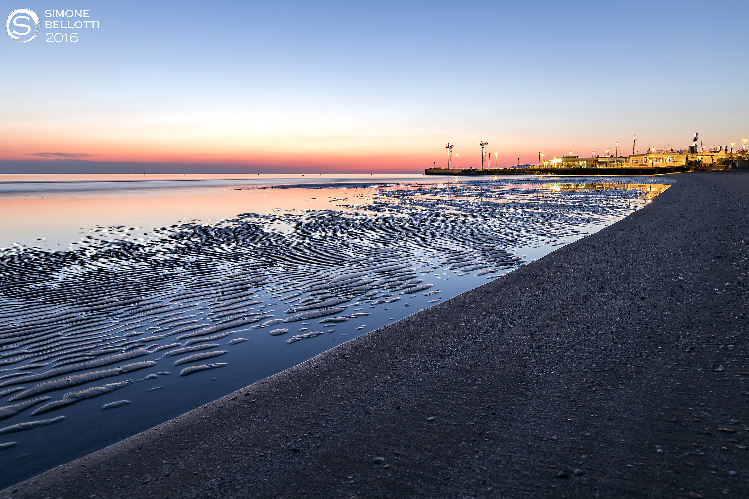 Alba al porto di Riccione