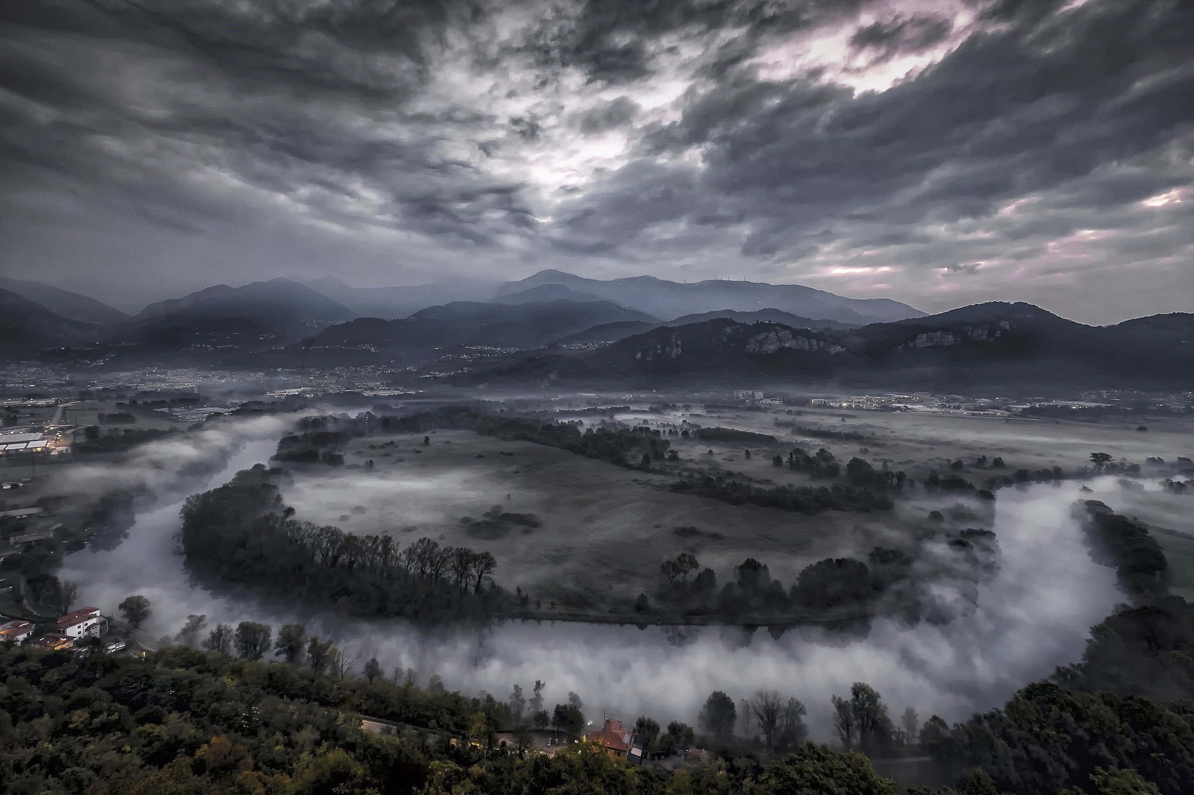 le prime luci del mattino