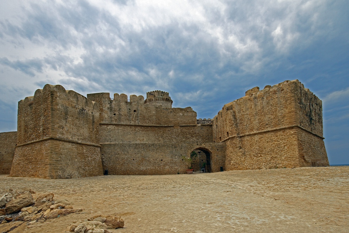 Clouds over Le Castella