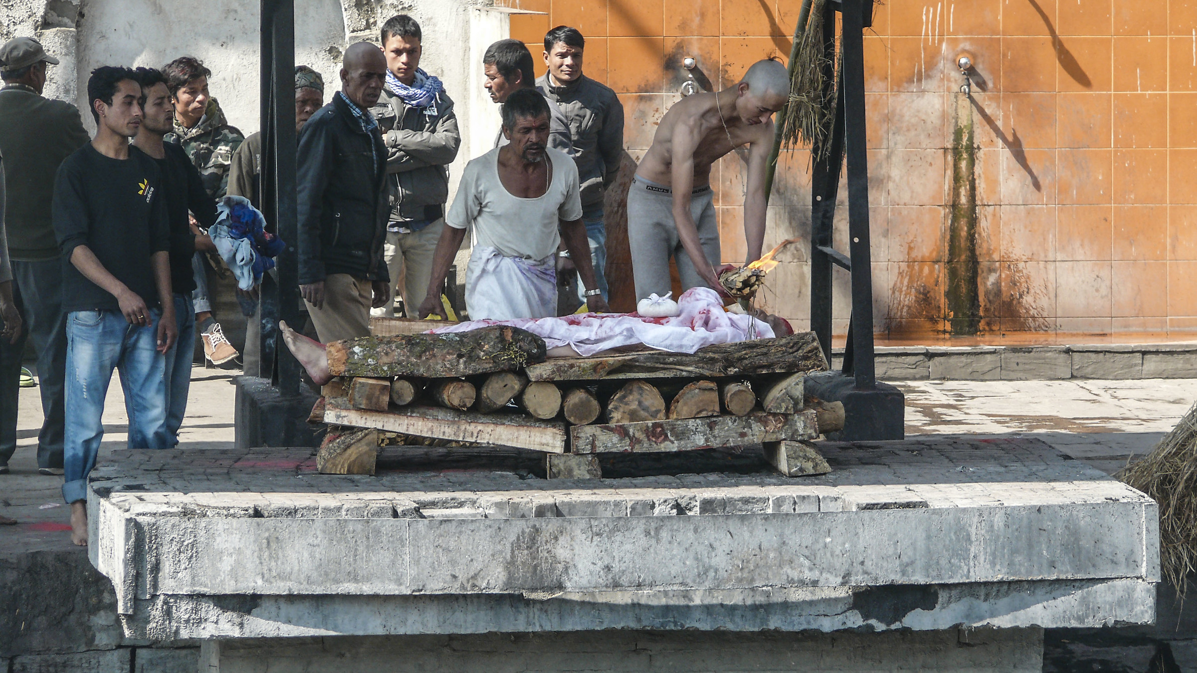 Cremation ritual in the holy river Bagmati