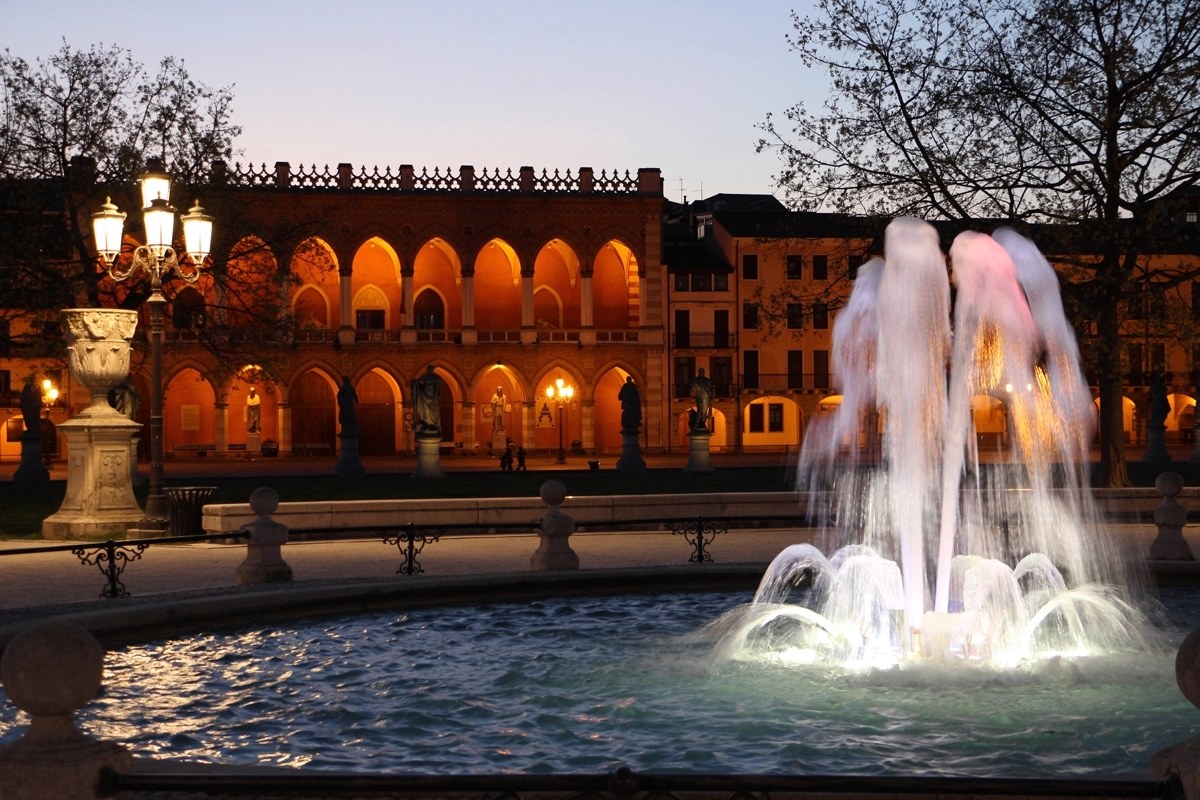 Padua by night