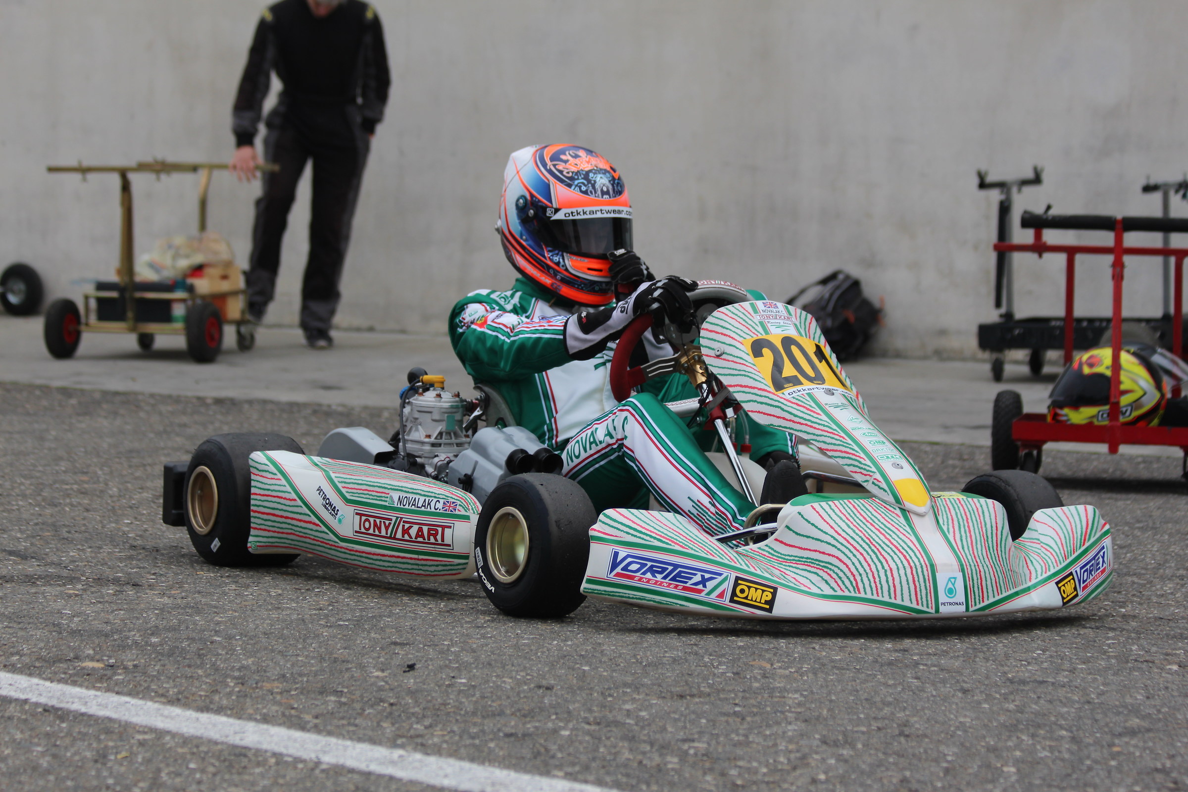 official driver Tony in Test