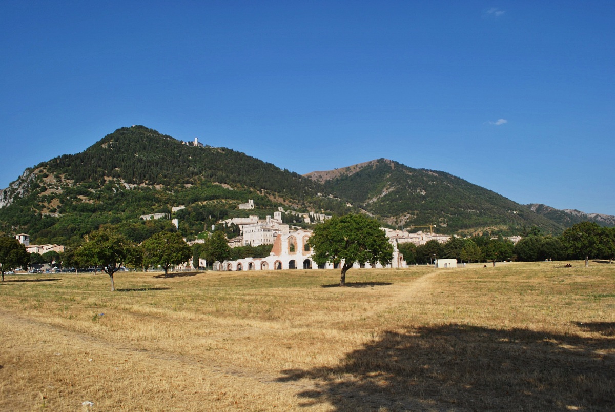 anfiteatro romano  gubbio