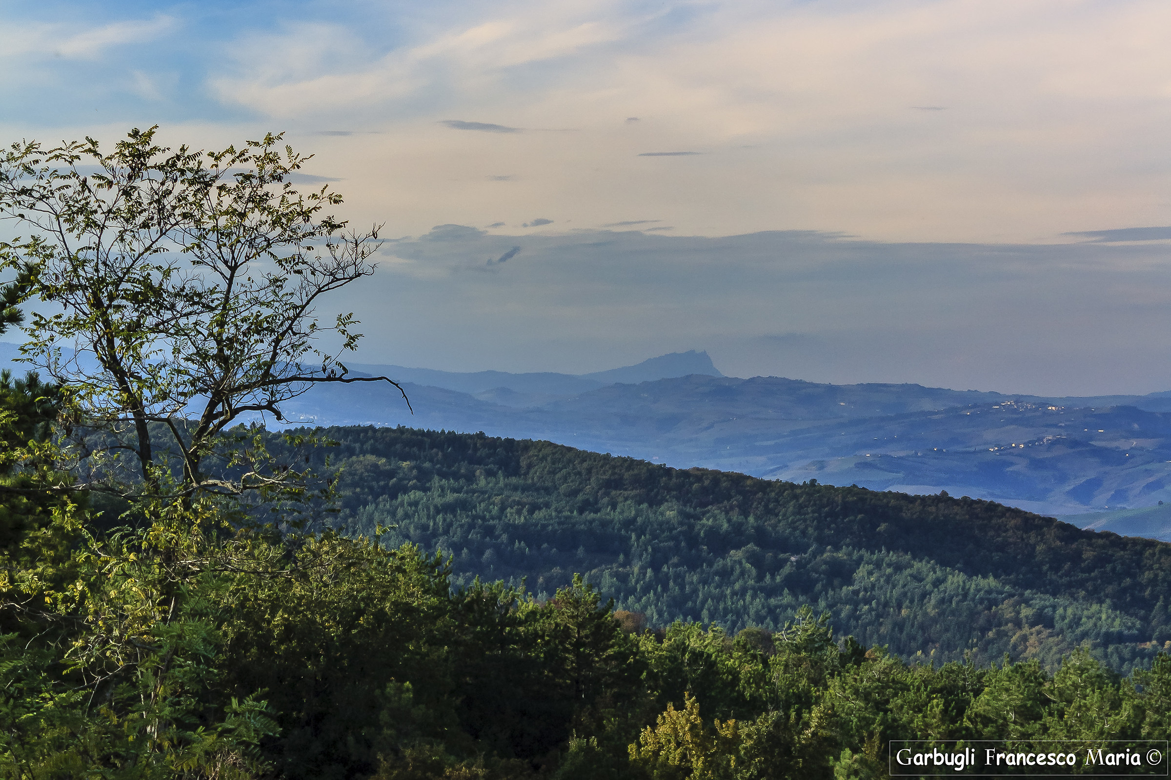 Si scorge all'orizzonte.... San Marino