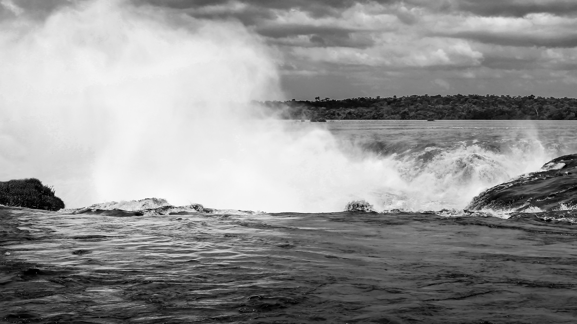 Iguazu Falls (Devil's Throat) -Argentina / Bolivia